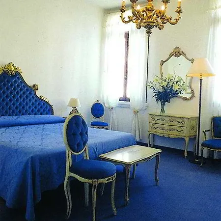 Byron 3*